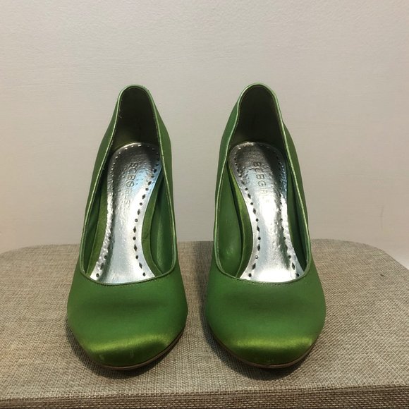 BCBGirl Debra Apple Green Satin Pump with Mirrored Heel - Picture 3 of 14
